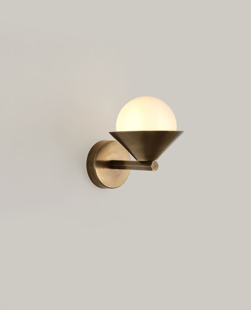 Stylish wall sconce light in India